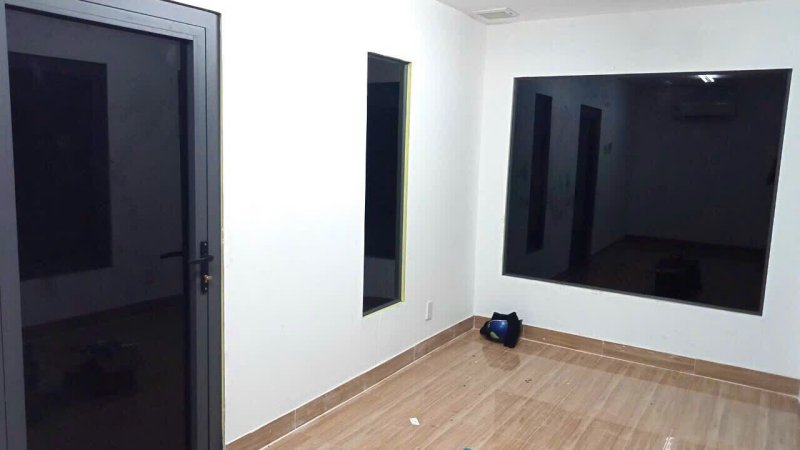 thay lót sàn container văn phòng